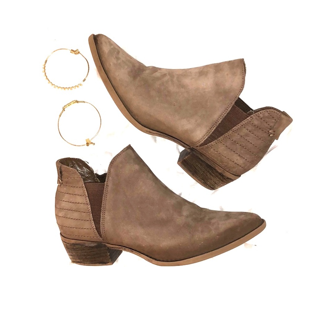 🛑SOLD🛑 STEVE MADDEN Leather Booties